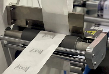 LI 220 da LemuGroup torna mais fácil a produção de rótulos multicamadas